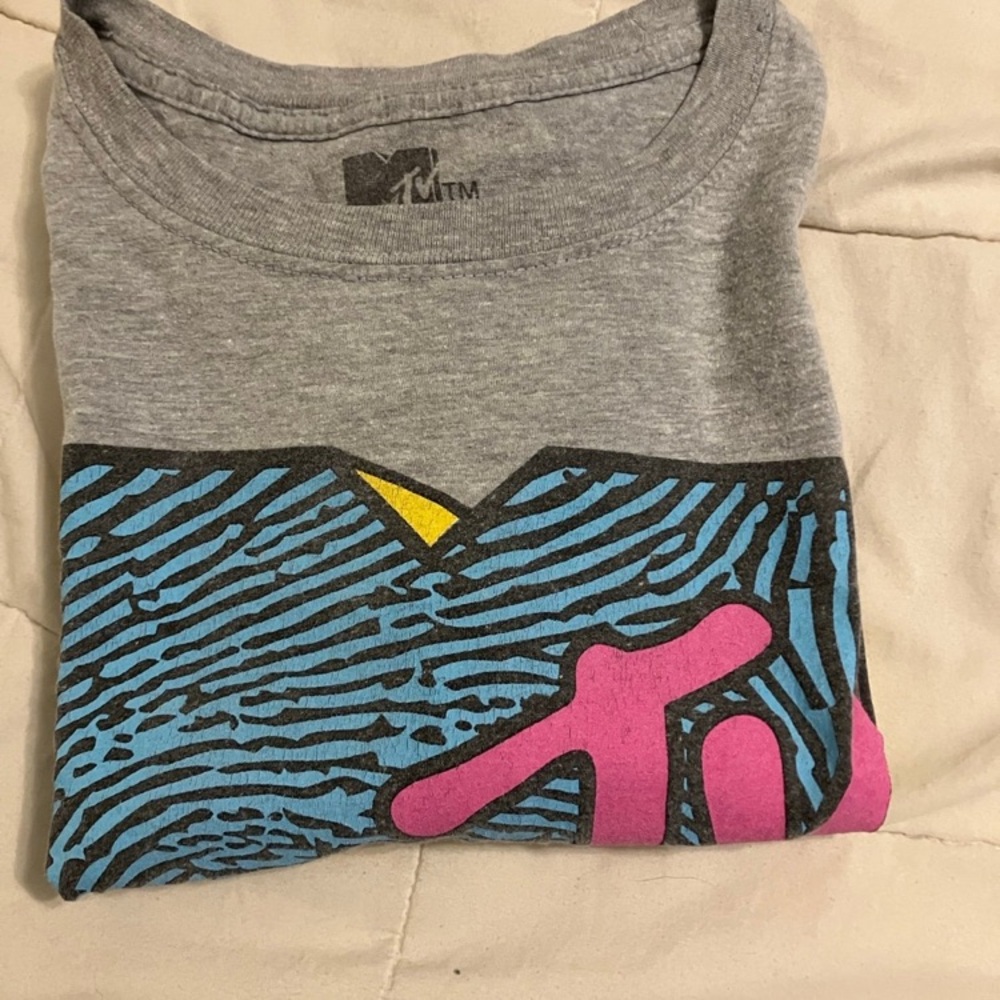 MTV Music Television Logo Graphic T-Shirt Gray Size Medium